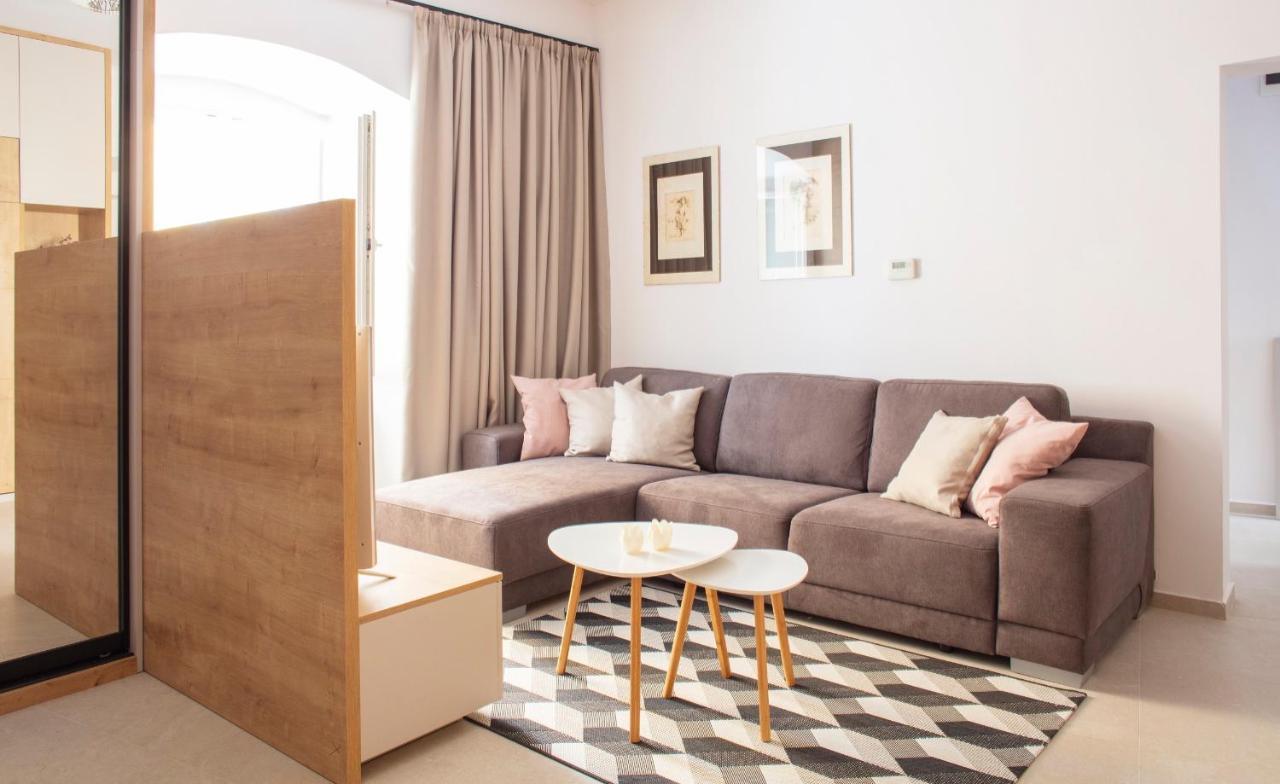Bastova Apartment Bratislava Exteriör bild
